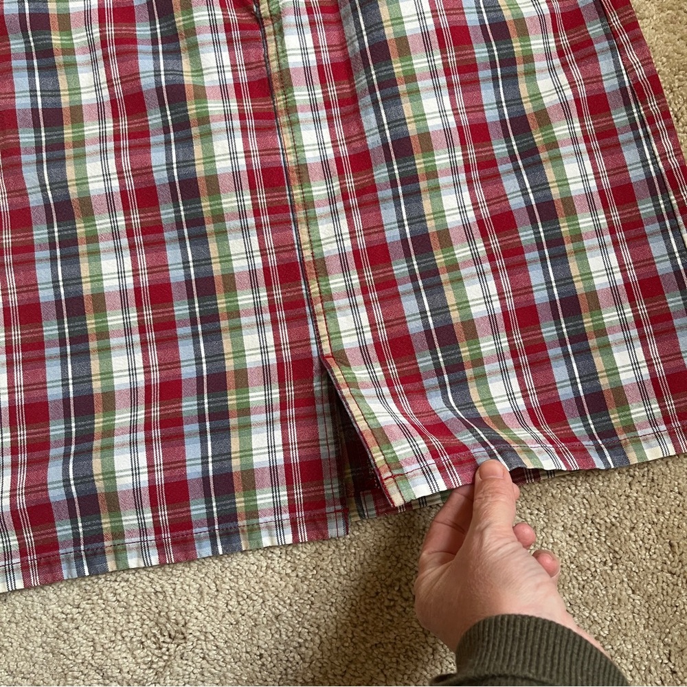 Like New- Eddie Bauer Red Plaid 5-pocket Mini Skirt, 100% Cotton, size Petite 4 - Picture 6 of 8